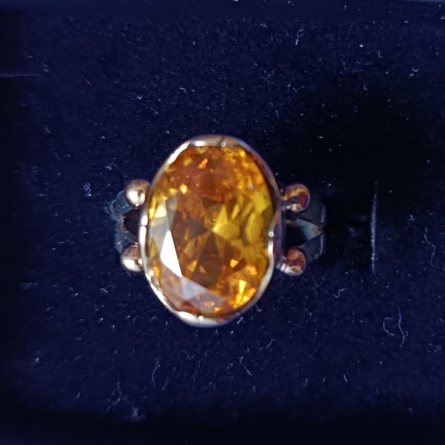 Safir taşlı bayan yüzük
